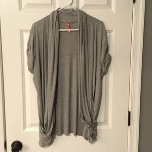 Short sleeve light weight open cardigan