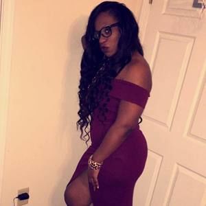 Meet your Posher, Crystal