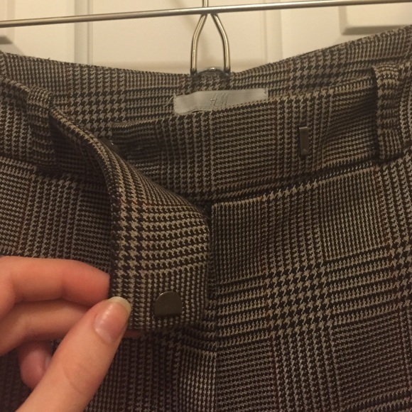 Trousers - Picture 2 of 3