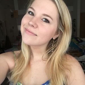 Meet your Posher, Tessa