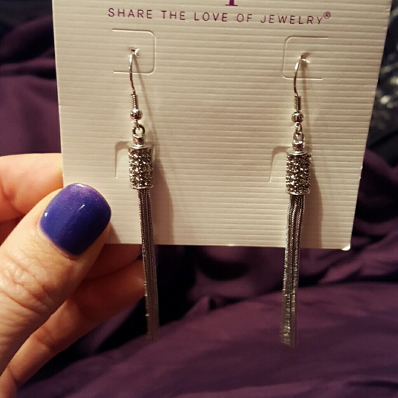 Lia Sophia earrings - Picture 1 of 2