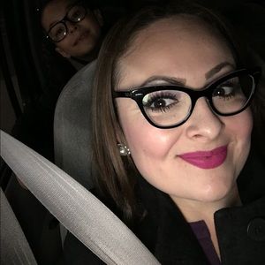 Meet your Posher, Marcela