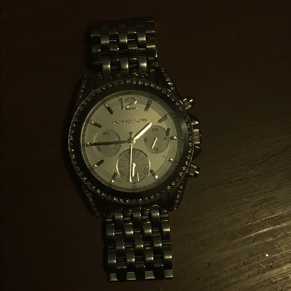 Michael kors watch - Picture 1 of 2