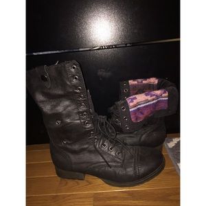 combat boots
