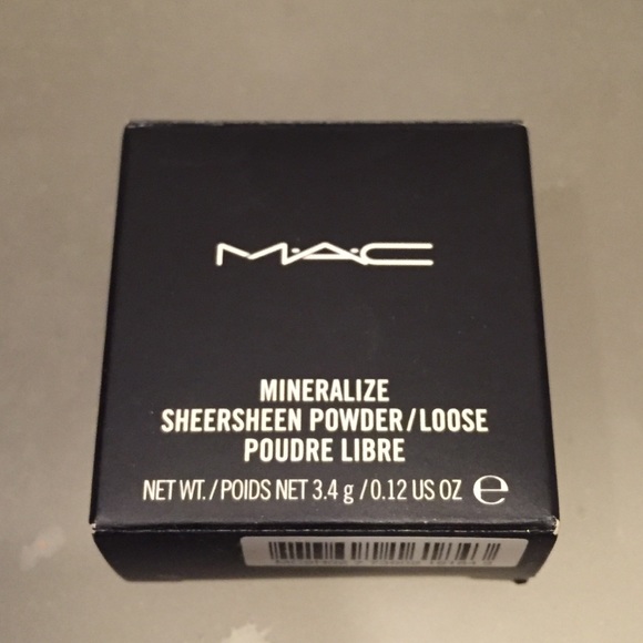 MAC Mineralize SheerSheen Loose Powder Lucent