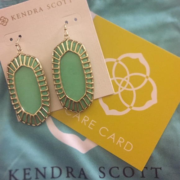 Kendra Scott mint earrings