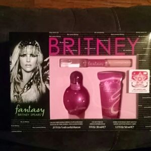 Fantasy perfume by Britney Spears