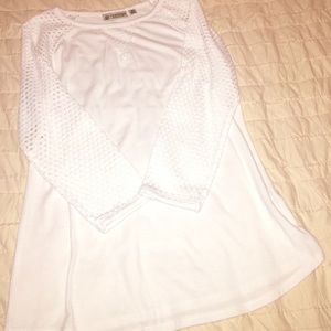 white shirt w| open sleeves