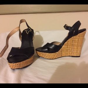 Banana Republic Wedge Sandal Size 8