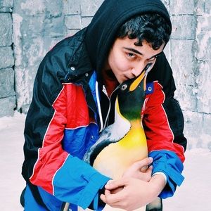 Meet your Posher, Anwar