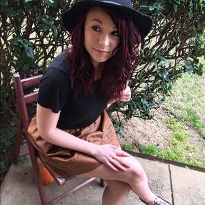 Meet your Posher, Stormy