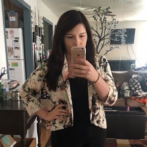 LAST CHANCE: Xhilaration Floral Blazer