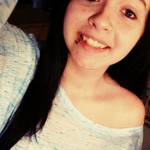 Meet your Posher, Crystal