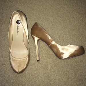 Michael Antonio size 8. Bought for wedding..