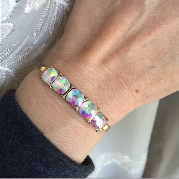 💜5 Iridescent Faux Gems Bracelet - Picture 3 of 4
