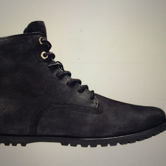 Woman's timberlands
