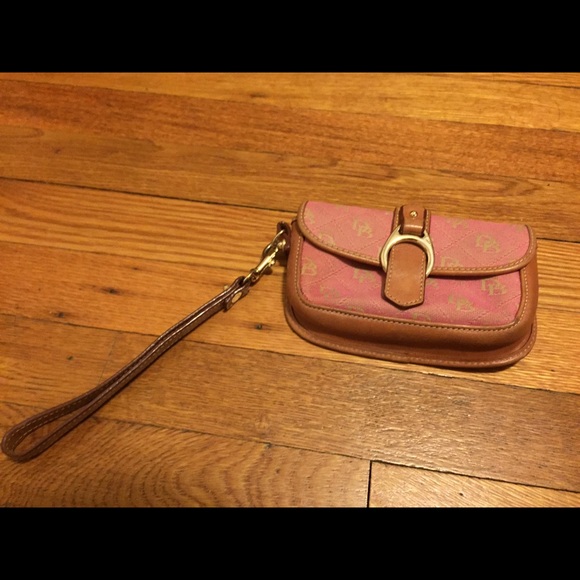 Dooney & Bourke Signature Quilt Flap Wristlet - Picture 2 of 4