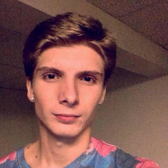 Meet your Posher, Taylor - Picture 1 of 1