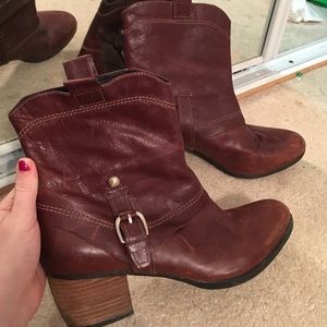 Clarks leather short cowboy boots