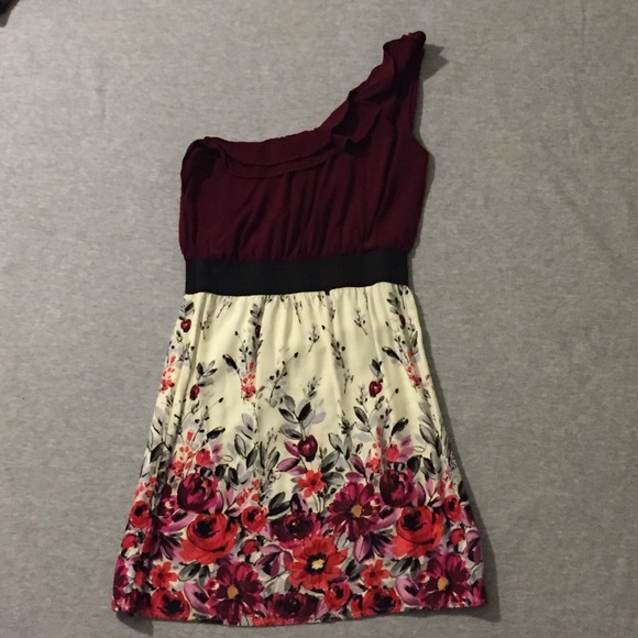 One shoulder short dress - Picture 1 of 4