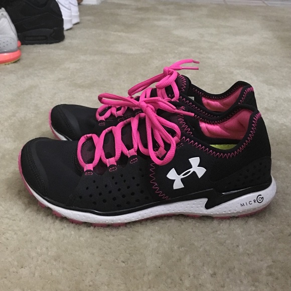 Under Armour Sneakers