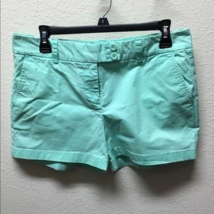 Vineyard vine  shorts, mint green sz6.