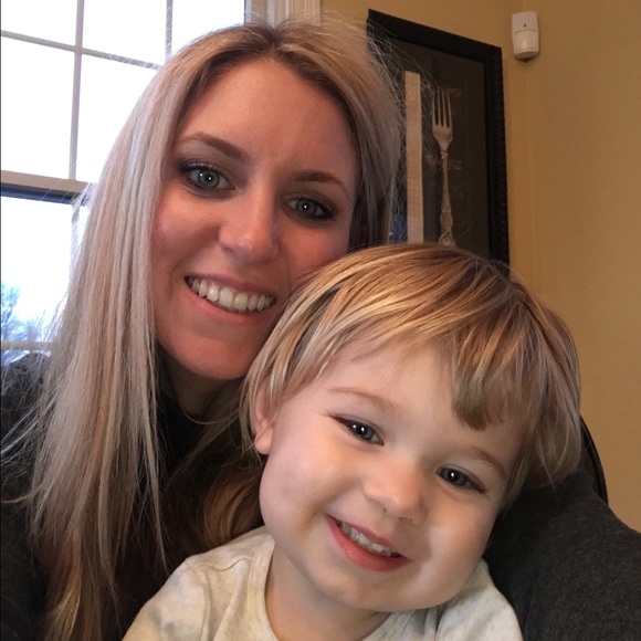 Meet your Posher, Kathy - Picture 1 of 1