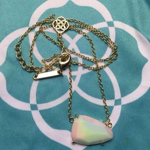 Kendra Scott necklace