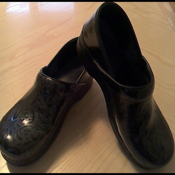 Dansko Clogs! Great condition!