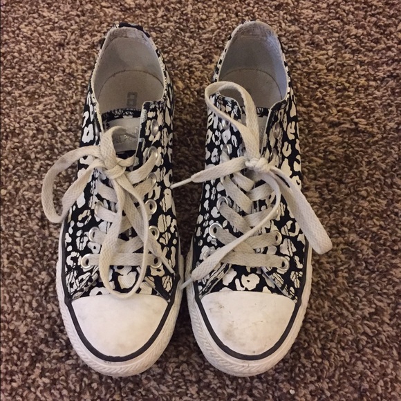 CHEETAH PRINT CONVERSE MENS 5 WOMENS 7