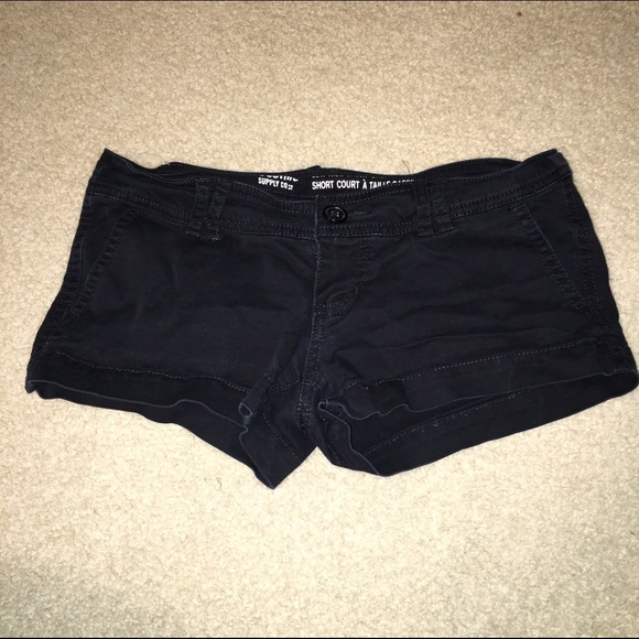 Low rise short shorts