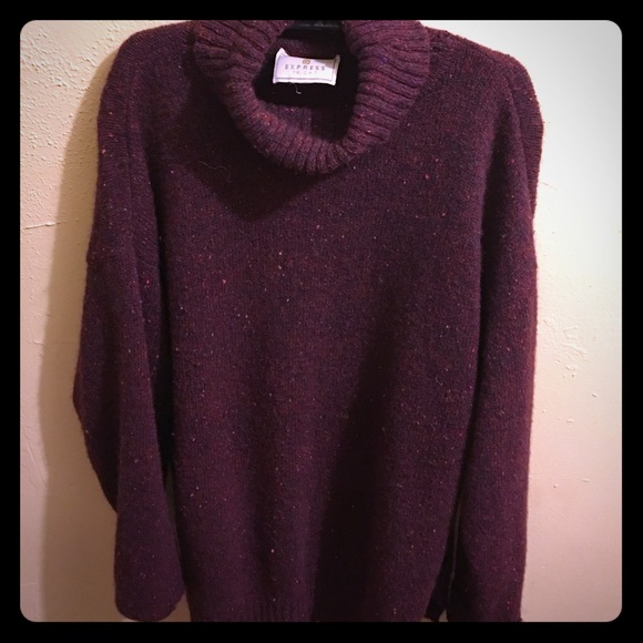 Long burgundy turtle neck sweater
