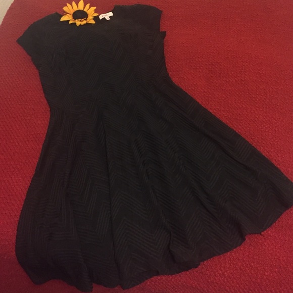 Black dress candies size large