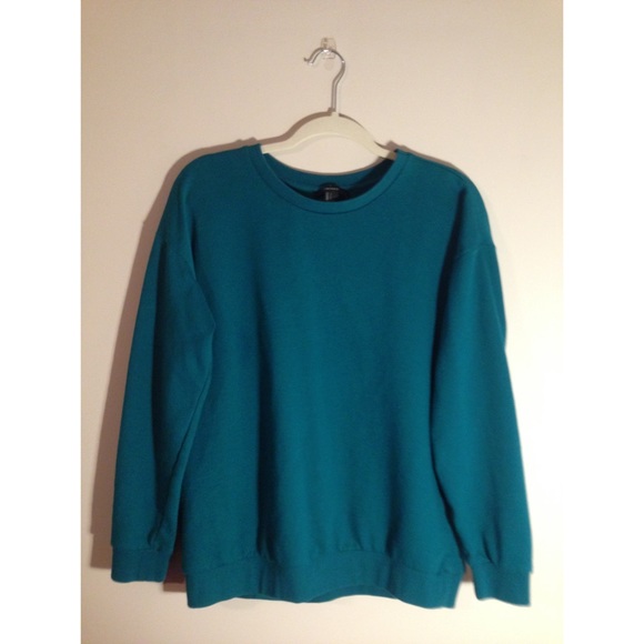 Long sleeved green sweater