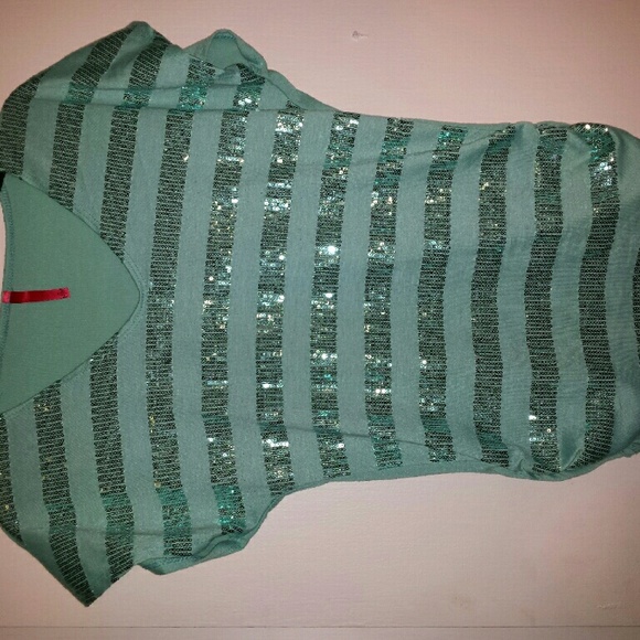 Shirt - Picture 2 of 4