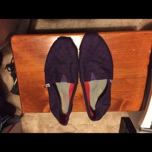 Purple toms