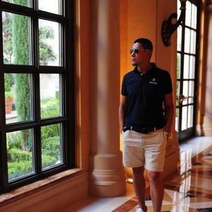 Meet your Posher, James