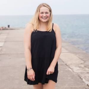 Meet your Posher, Kayla