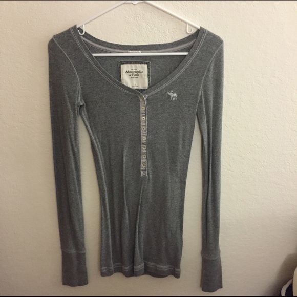 [⚡️final drop⚡️] Abercrombie Tee