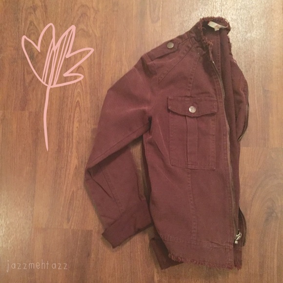 Joie Jackets & Blazers - ❗️Sale❗️Joie Jean Jacket (Small)