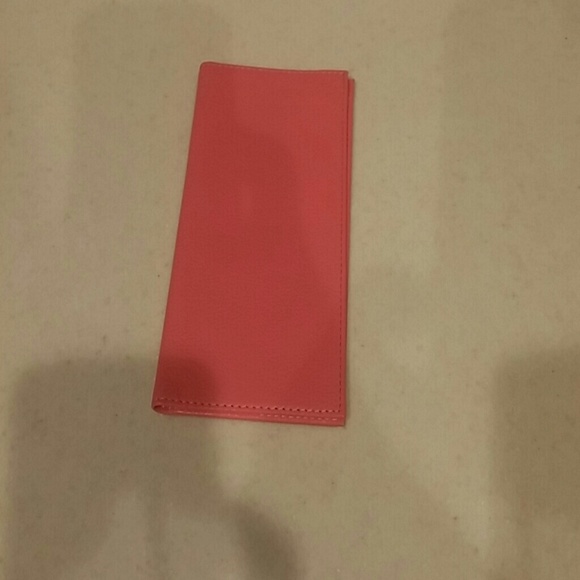 Check Book Case /Pink - Picture 2 of 3