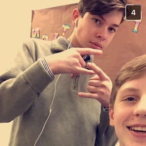 Meet your Posher, Ash