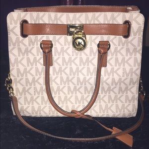 Micheal Kors Handbag
