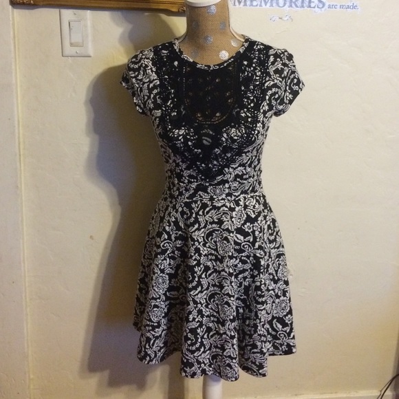 Black-and-white floral crocheted dress