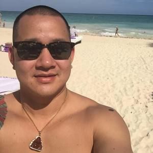 Meet your Posher, Adam