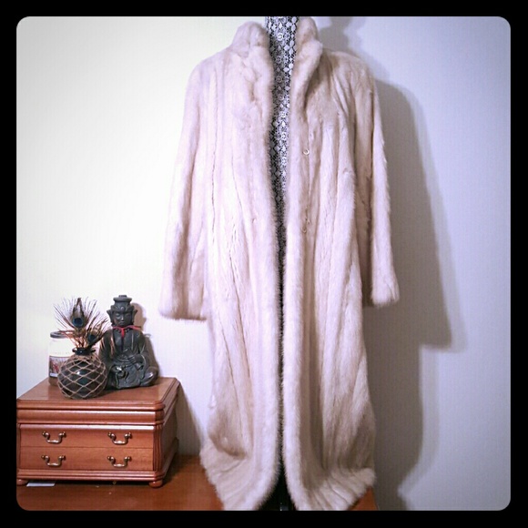 MINT VINTAGE 100%REAL CREAM MINK full length coat! - Picture 1 of 4