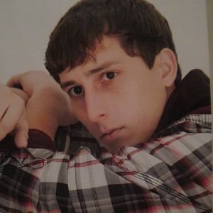 Meet your Posher, Devin