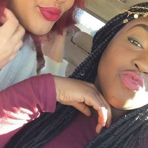 Meet your Posher, Celeste