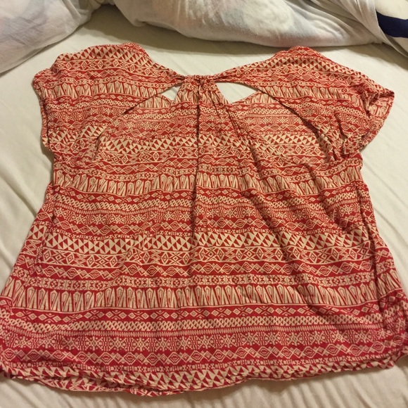 Tribal pattern top - Picture 3 of 3