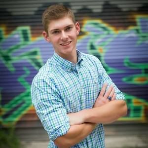 Meet your Posher, Aaron